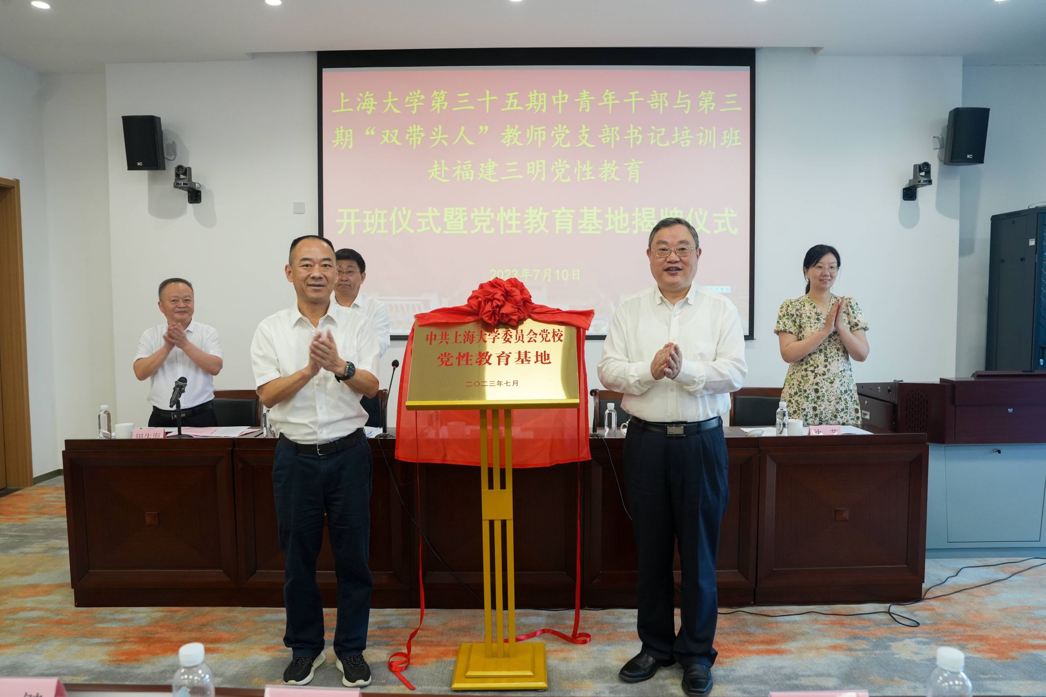 DSC06718(1).jpg DSC06718(1).jpg